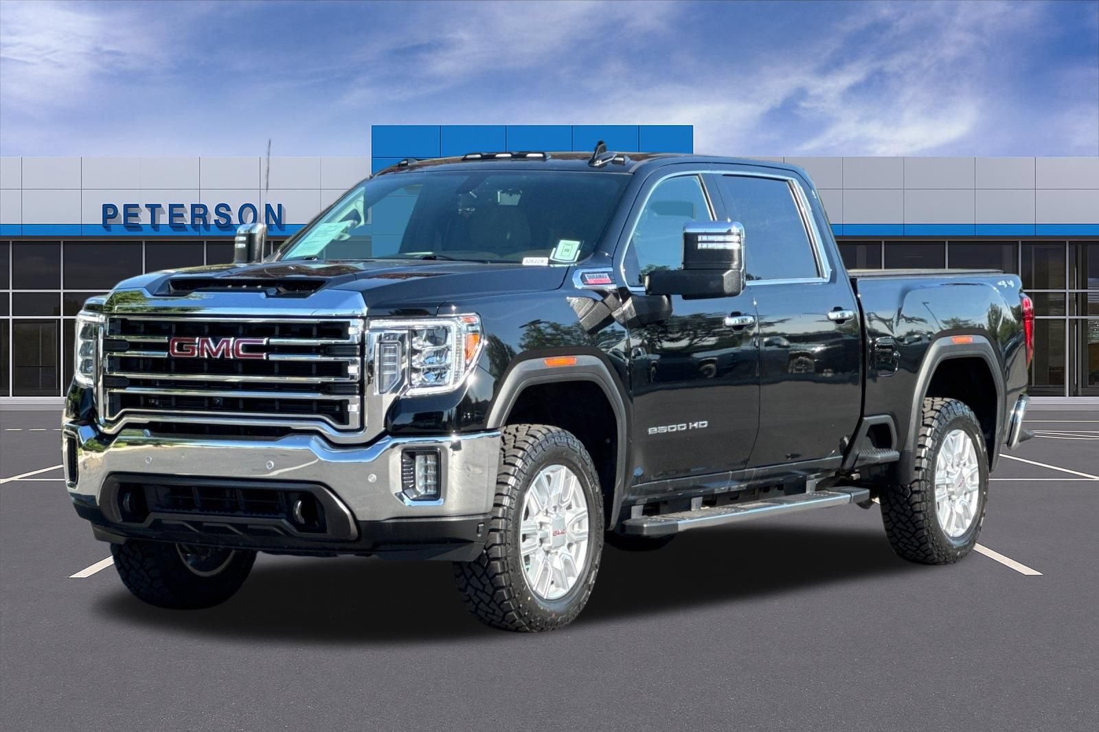 Certified 2022 GMC Sierra 2500 SLT w/ SLT Premium Package AWD/4WD image 8