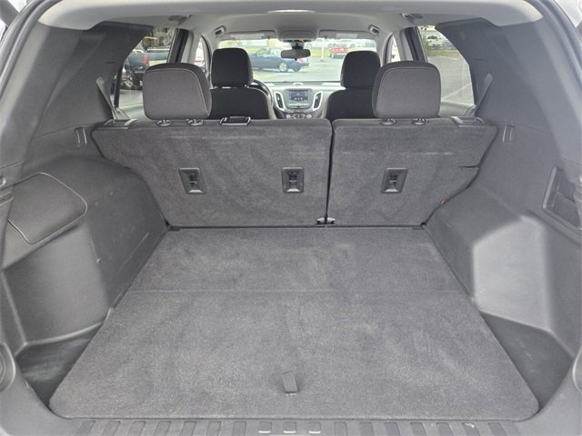 Used 2021 Chevrolet Equinox LT w/ Driver Convenience Package image 15
