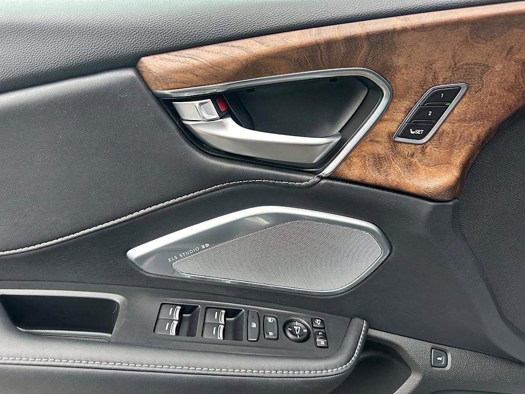 Certified 2024 Acura RDX SH-AWD w/ Advance Package image 19