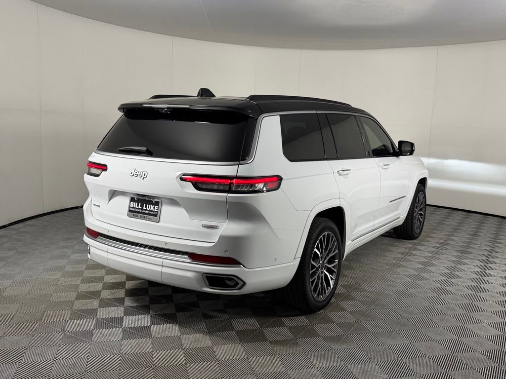 Used 2025 Jeep Grand Cherokee L Summit AWD/4WD image 9