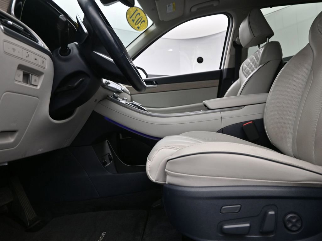 Used 2021 Hyundai Palisade Limited image 17