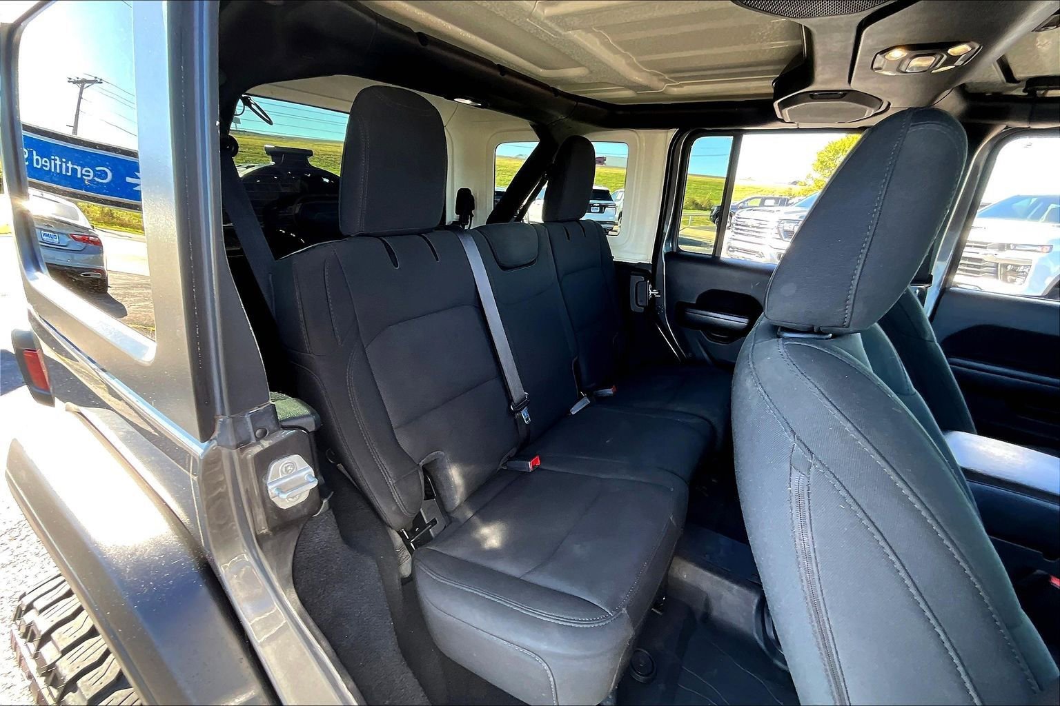 Used 2021 Jeep Wrangler Unlimited Willys image 28