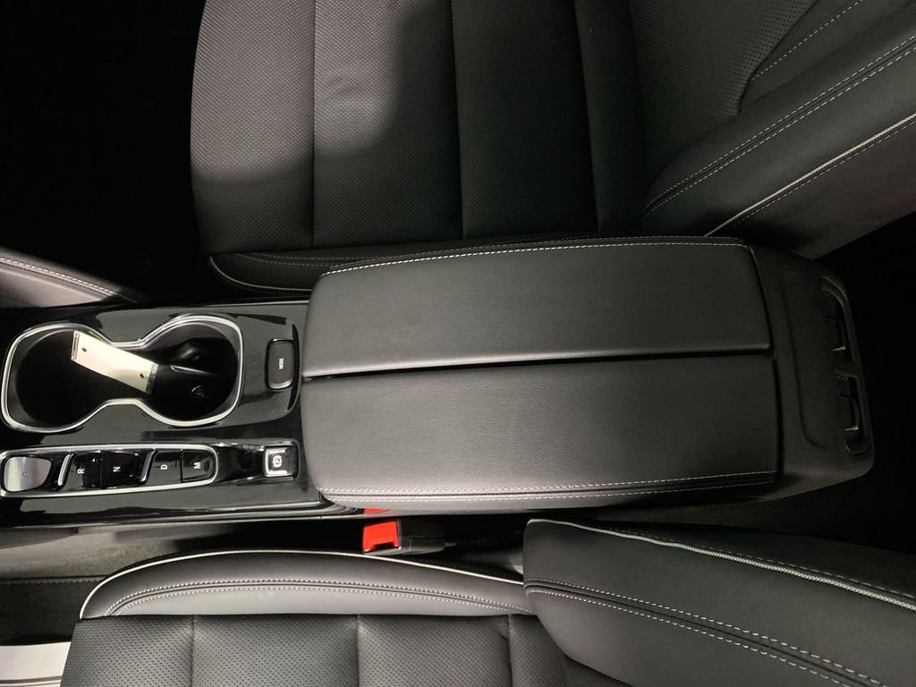 Certified 2023 Buick Envision Essence FWD image 20