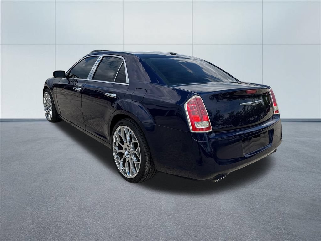 Used 2014 Chrysler 300 S w/ Luxury Group RWD image 3