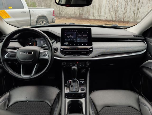 Used 2022 Jeep Compass Latitude w/ Convenience Group image 17