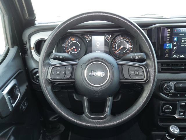 Used 2025 Jeep Wrangler Sport AWD/4WD image 13