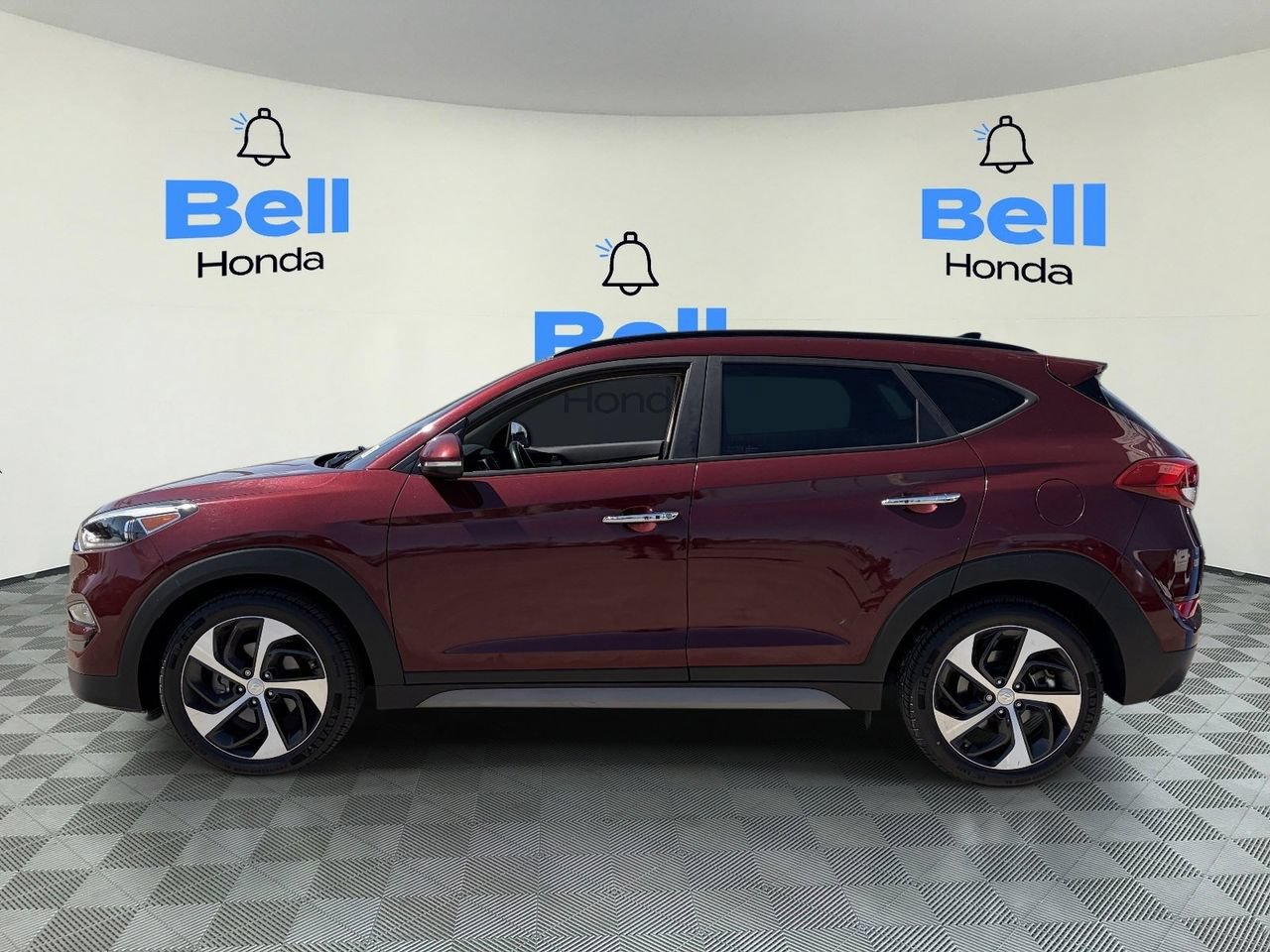 Used 2017 Hyundai Tucson Limited w/ Limited Ultimate Package 03 FWD image 2