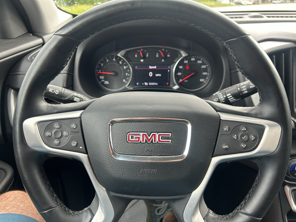 Used 2024 GMC Terrain SLT FWD image 28
