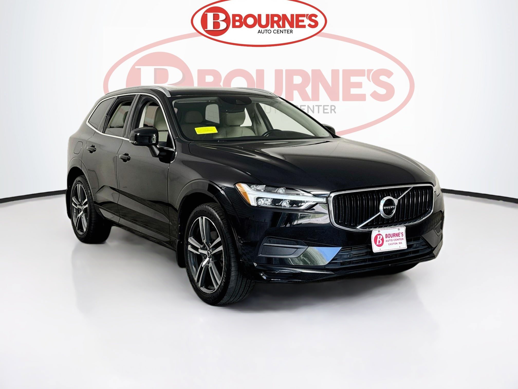 Used 2019 Volvo XC60 T5 Momentum w/ Premium Package