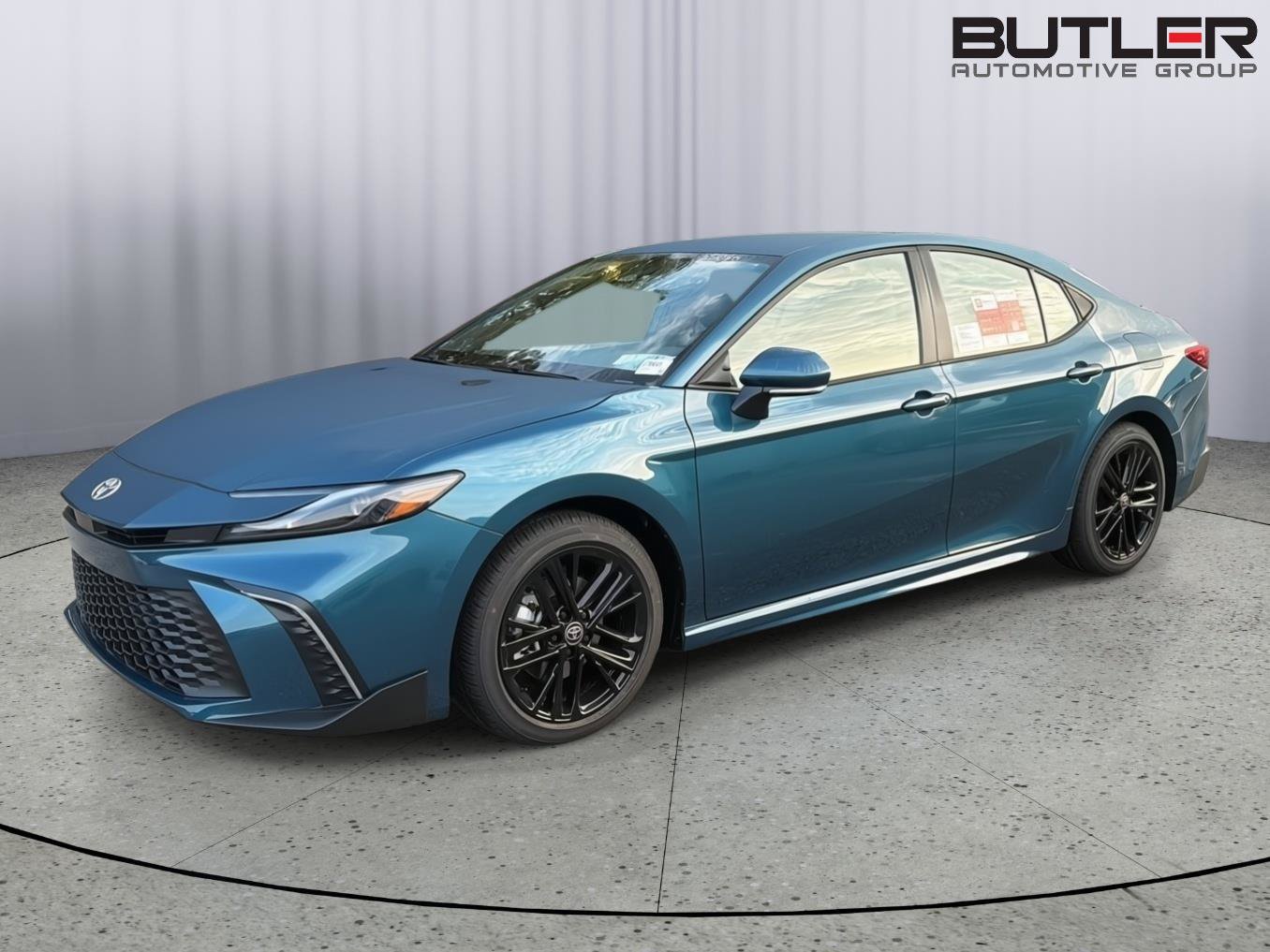 New 2026 Toyota Camry SE FWD image 2