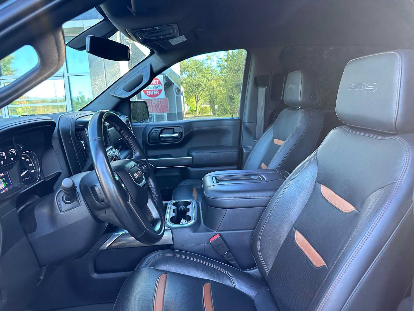 Used 2020 GMC Sierra 1500 AT4 AWD/4WD image 6