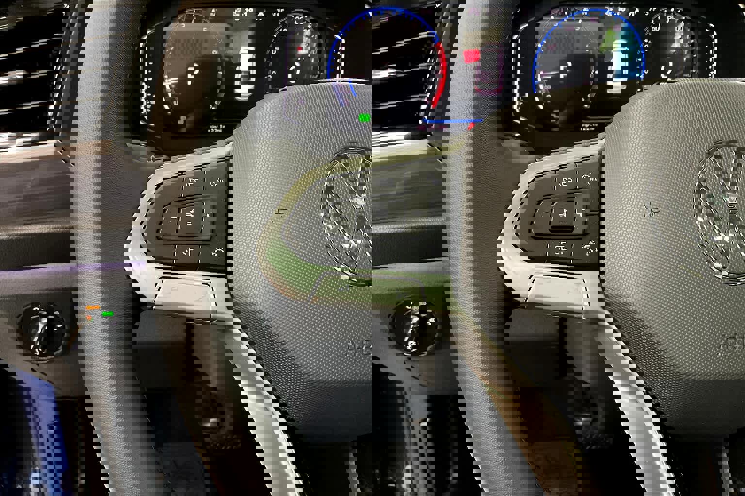 Used 2024 Volkswagen Jetta SEL image 19