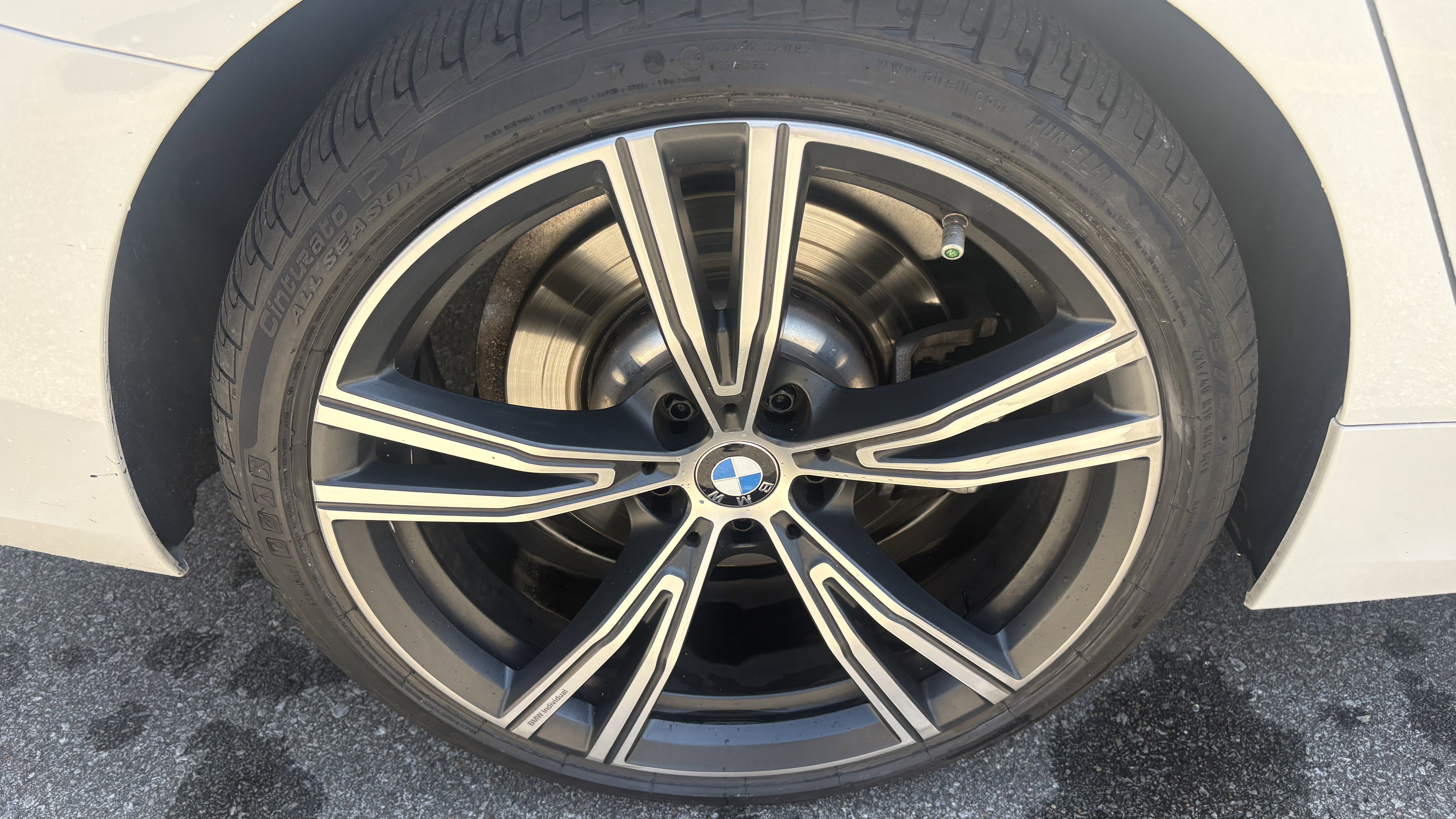 Used 2021 BMW 330i xDrive Sedan w/ Convenience Package image 14