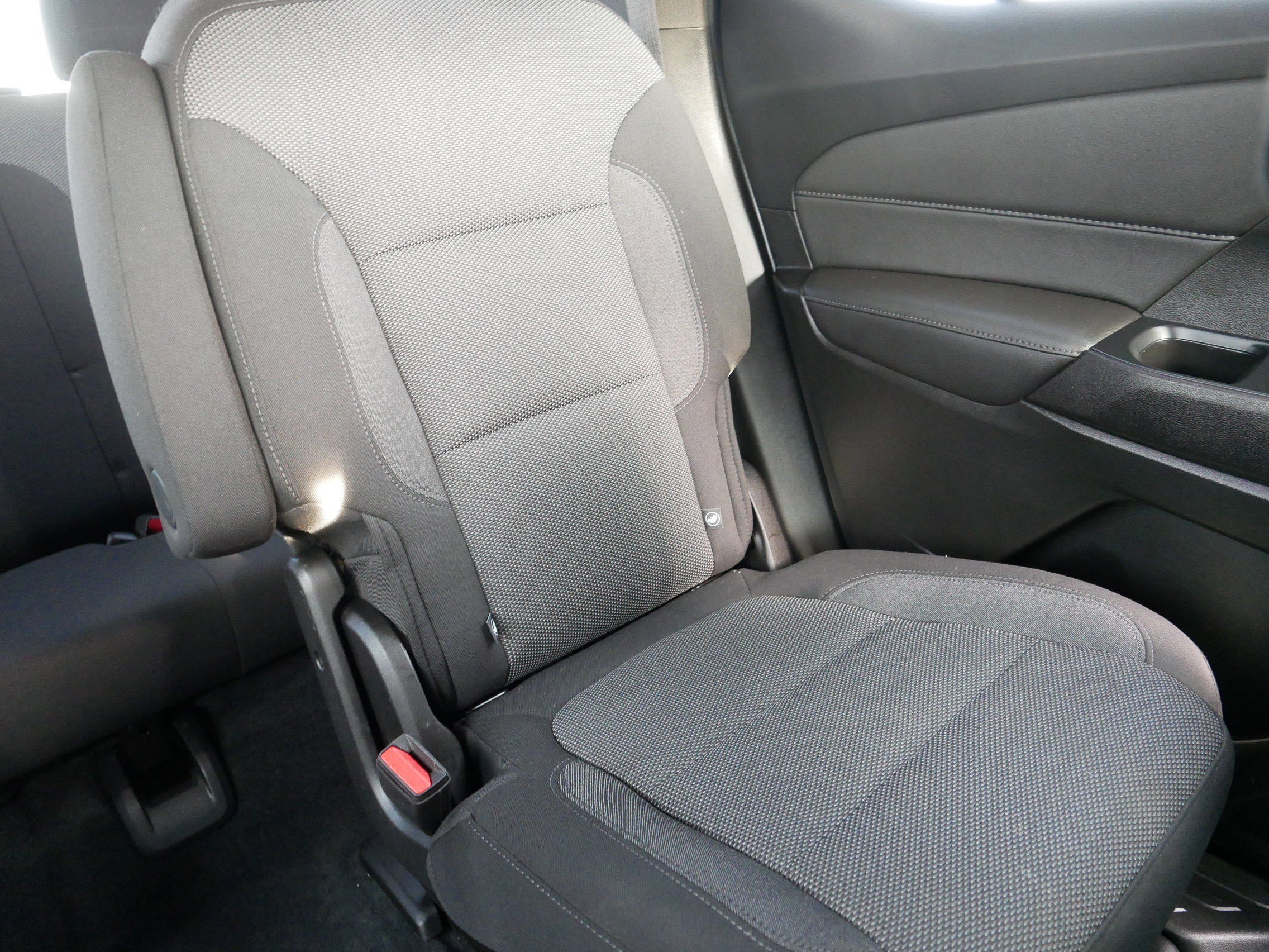 Used 2023 Chevrolet Traverse LT image 14