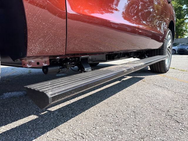New 2027 Lincoln Navigator Reserve AWD/4WD image 16