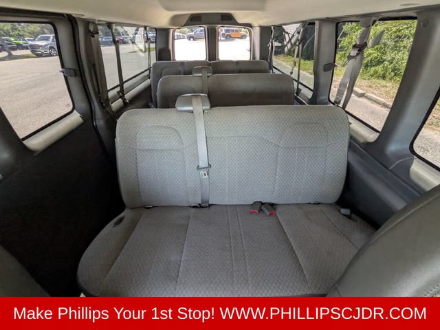 Used 2019 Chevrolet Express 3500 LT w/ LT Preferred Equipment Group RWD image 15