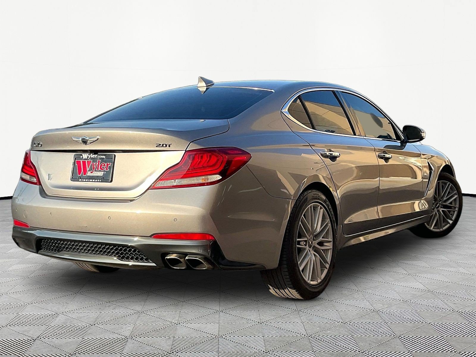 Used 2020 Genesis G70 2.0T w/ Elite Package RWD image 6