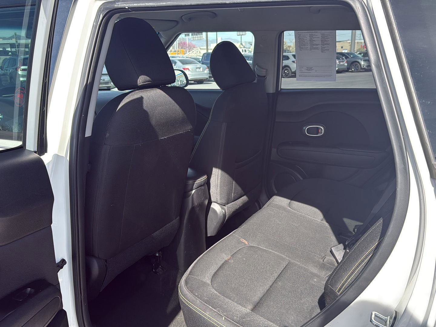 Used 2014 Kia Soul + image 19