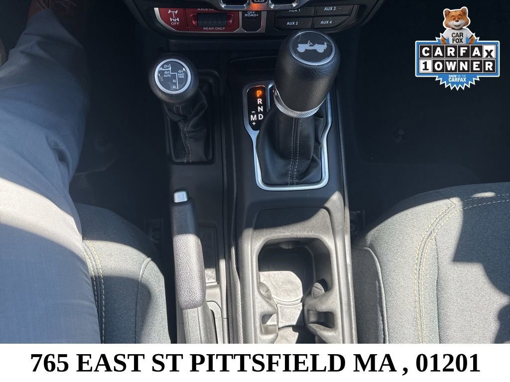 Used 2024 Jeep Wrangler Unlimited AWD/4WD image 19