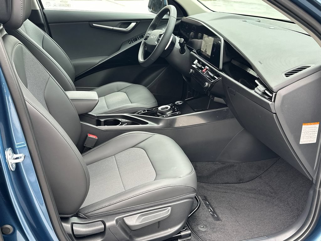 New 2026 Kia Niro Wind FWD image 13