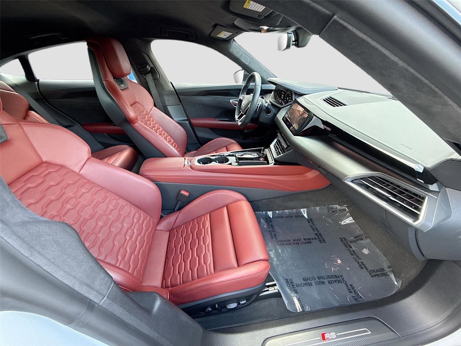 Used 2024 Audi RS e-tron GT w/ Carbon Performance Package AWD/4WD image 28