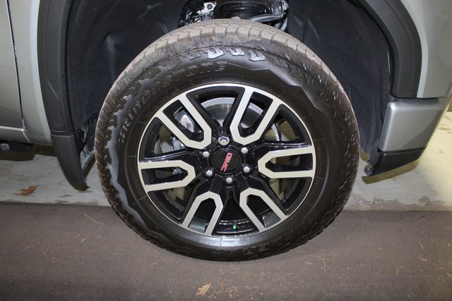 Used 2025 GMC Sierra 1500 AT4 w/ AT4 Premium Package image 19