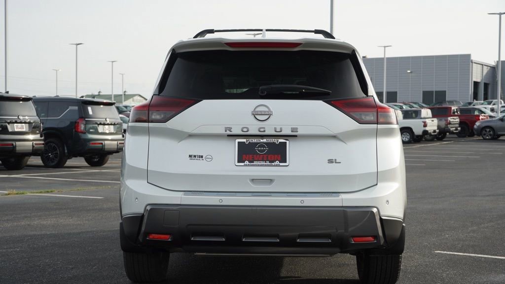 Used 2024 Nissan Rogue SL w/ SL Premium Package image 6