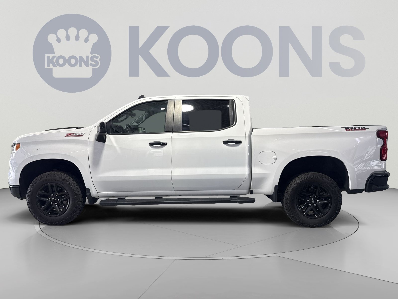 Used 2024 Chevrolet Silverado 1500 LT Trail Boss w/ Protection Package AWD/4WD image 7