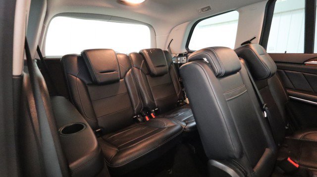 Used 2016 Mercedes-Benz GL 550 4MATIC image 12