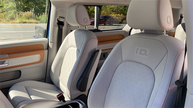 New 2025 Volkswagen ID. Buzz 1st Edition image 13