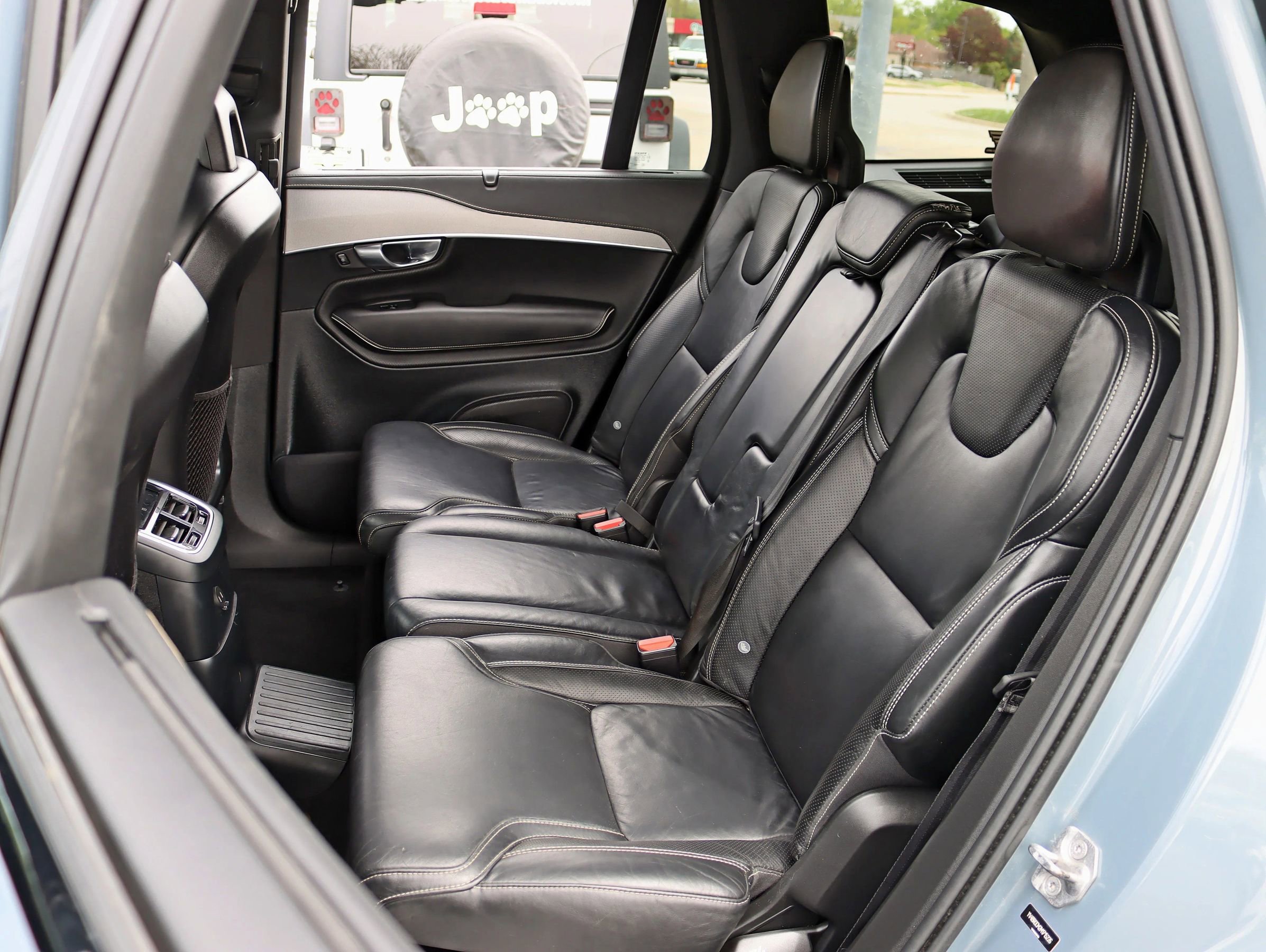 Used 2021 Volvo XC90 T8 R-Design AWD/4WD image 35
