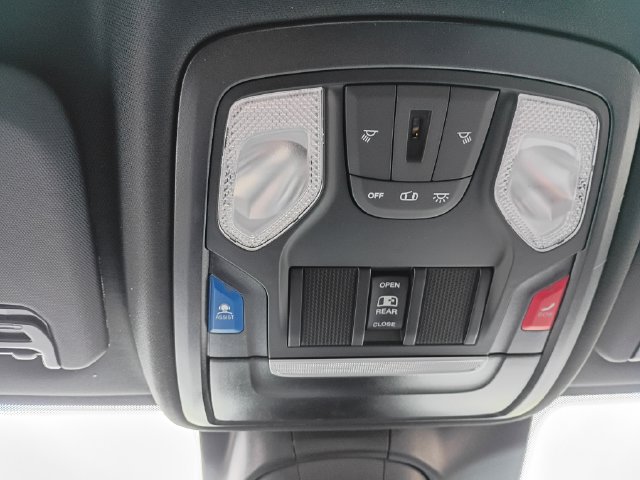New 2026 RAM 2500 Tradesman AWD/4WD image 17