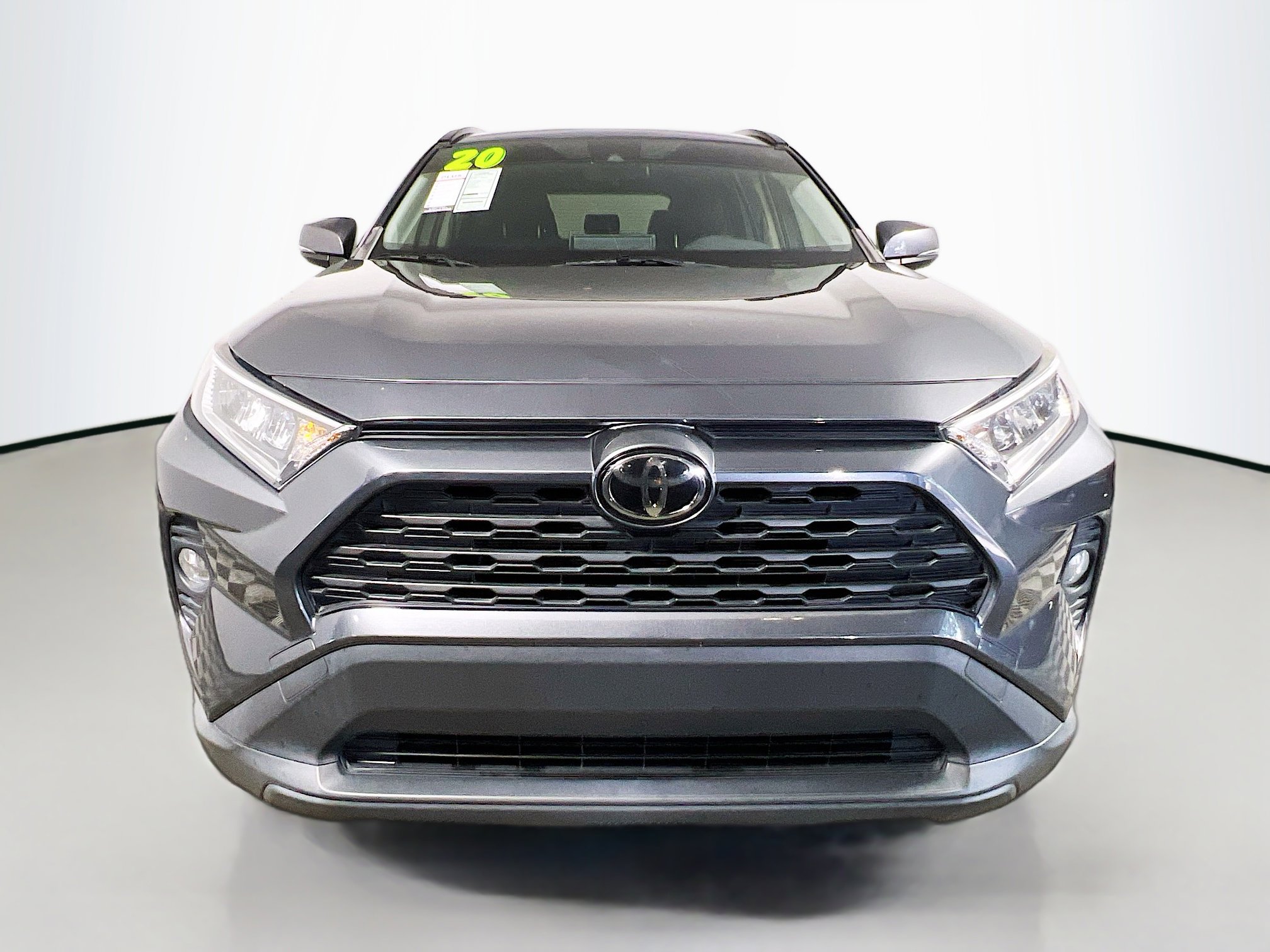 Used 2020 Toyota RAV4 XLE w/ Convenience Package image 11