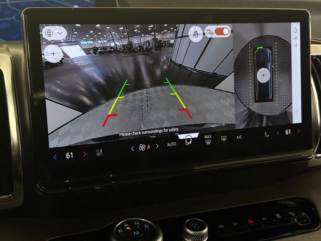 Used 2025 Ford Expedition Max Platinum image 17