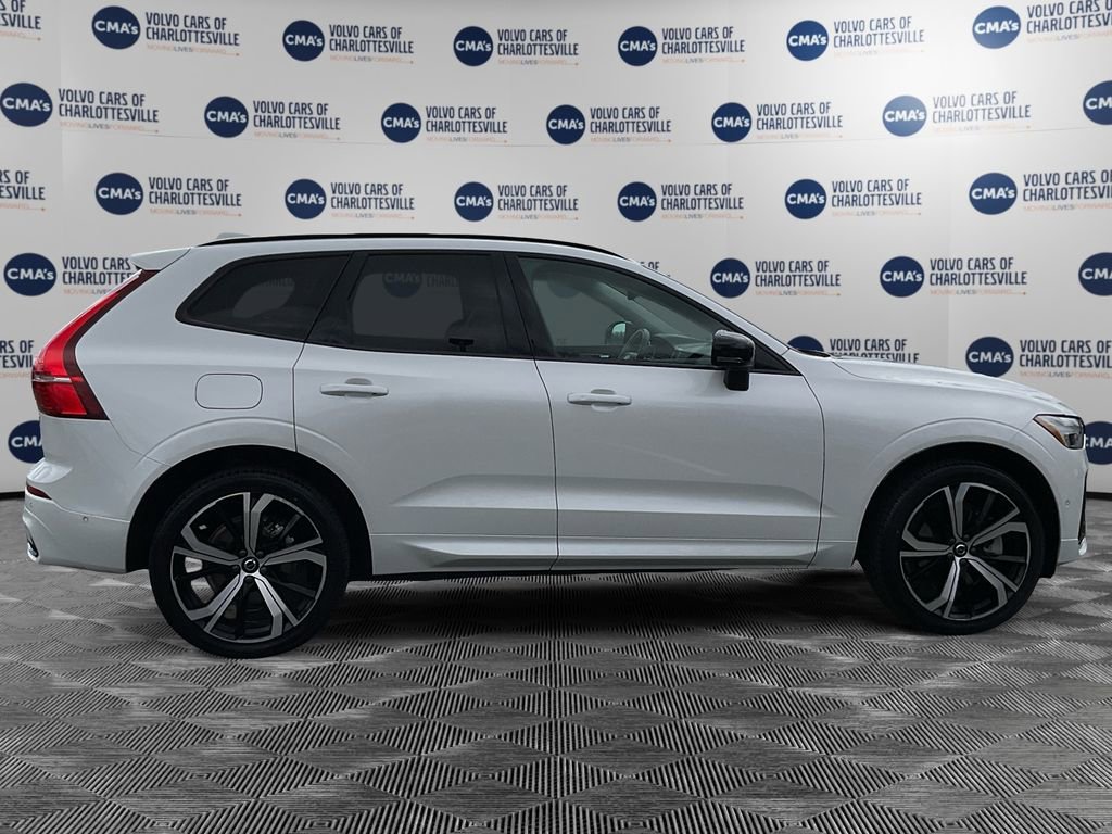 Certified 2023 Volvo XC60 B6 Ultimate w/ Protection Package Premier image 6