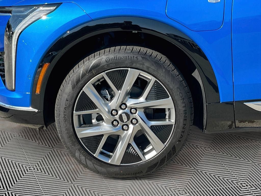 New 2027 Cadillac Optiq Luxury RWD image 10
