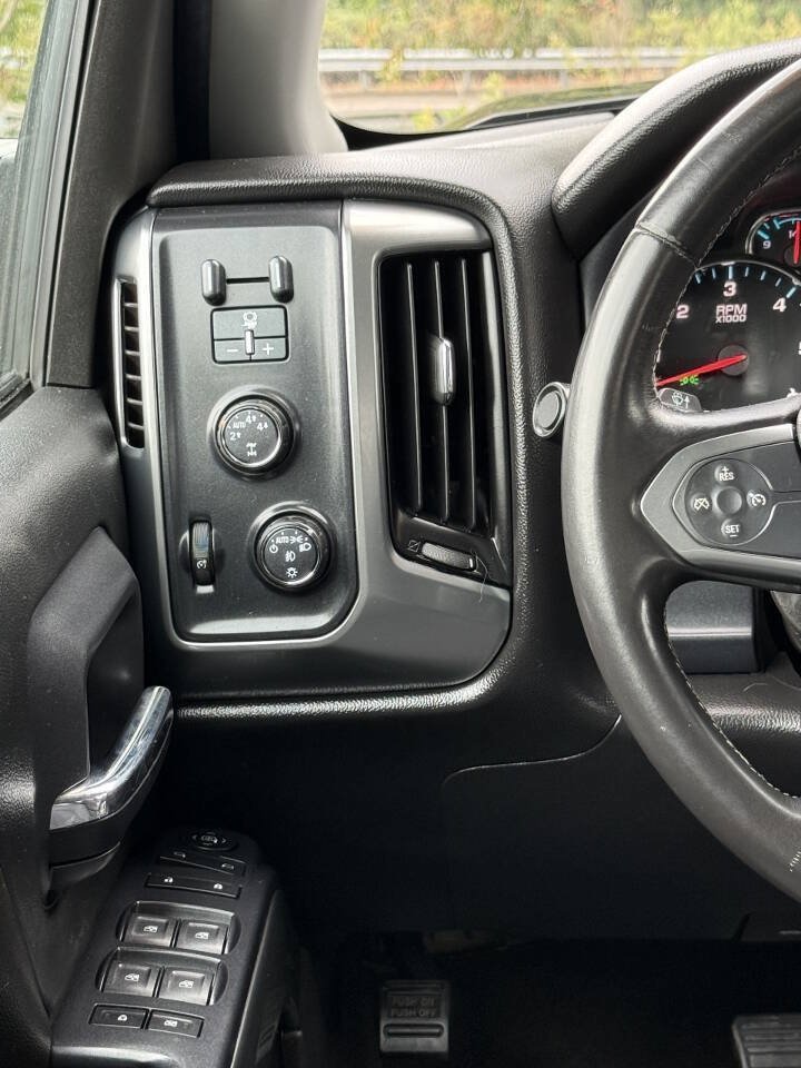 Used 2015 Chevrolet Silverado 1500 LT AWD/4WD image 14