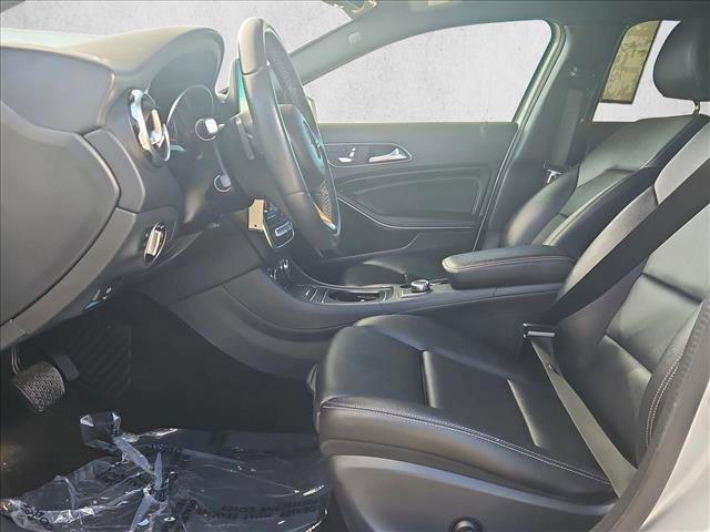 Used 2018 Mercedes-Benz GLA 250 4MATIC image 16