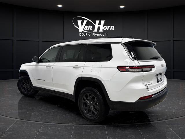 Used 2023 Jeep Grand Cherokee L Limited image 3