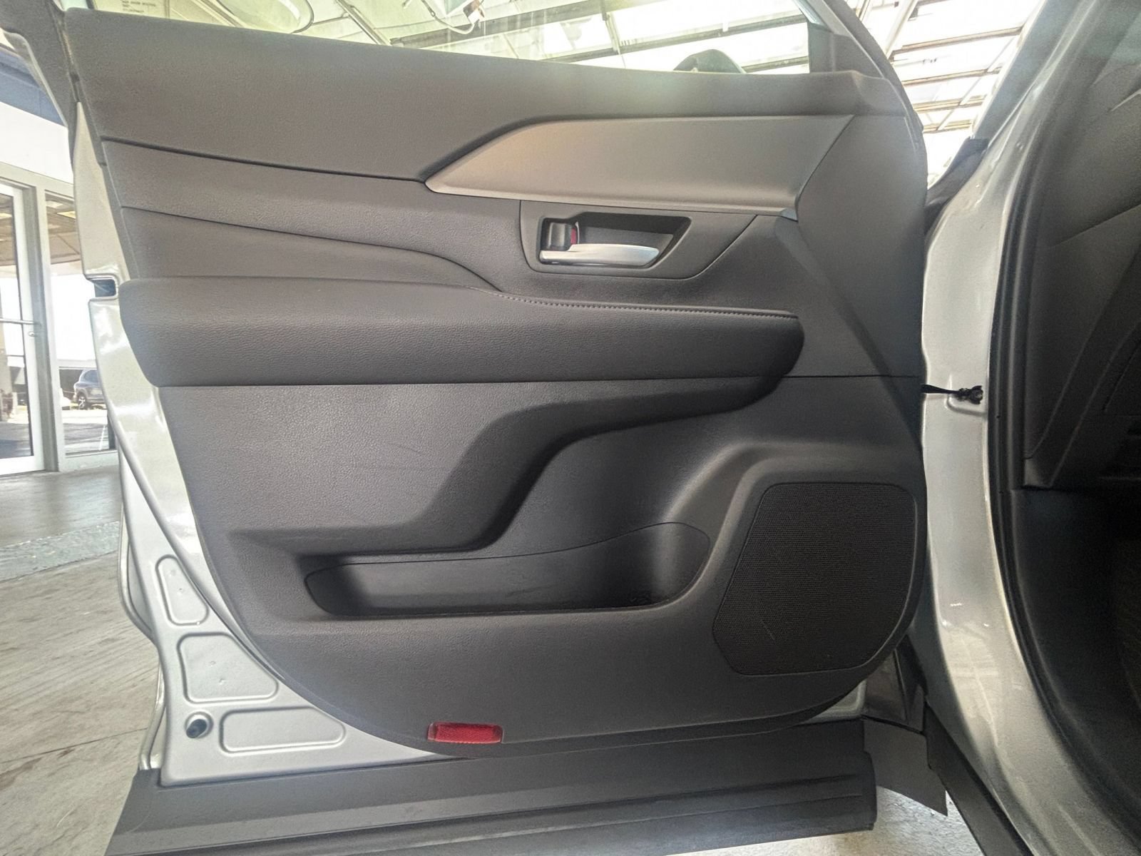 Used 2025 Toyota Grand Highlander FWD image 18
