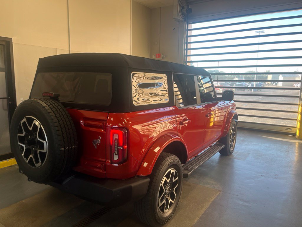 Used 2024 Ford Bronco Outer Banks AWD/4WD image 6