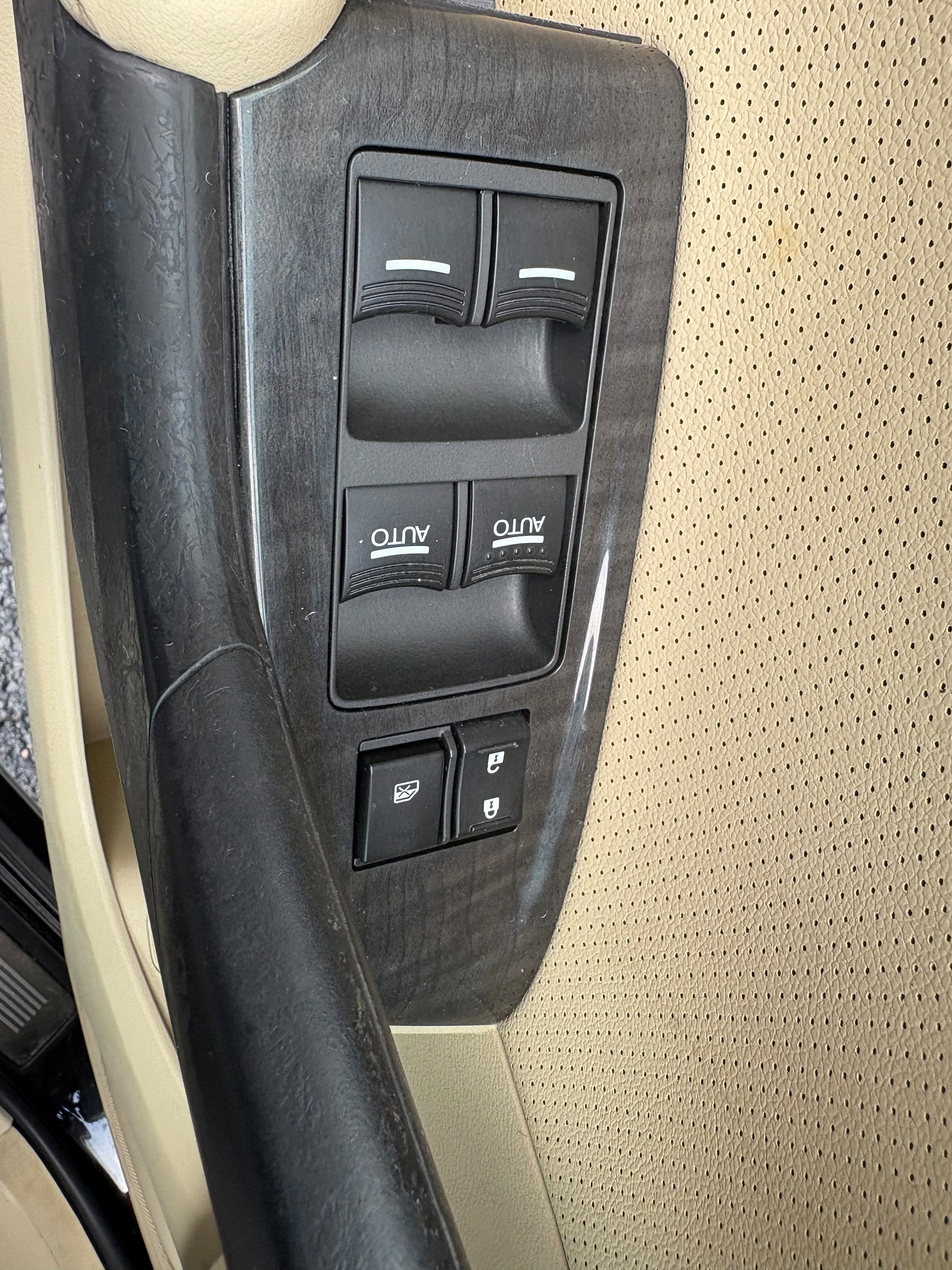 Used 2012 Acura TSX Sedan FWD image 10