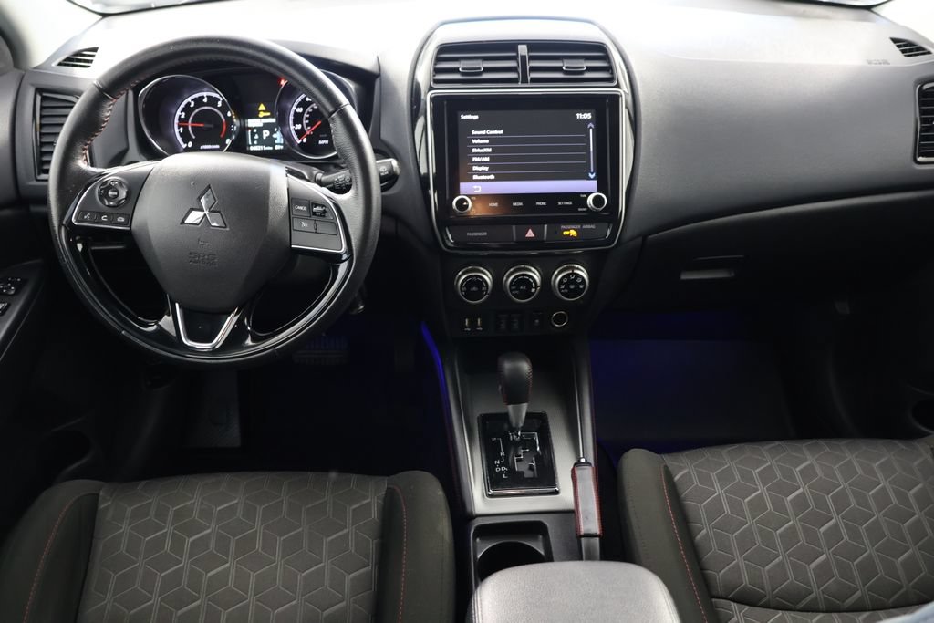 Used 2022 Mitsubishi Outlander Sport LE AWD/4WD image 2
