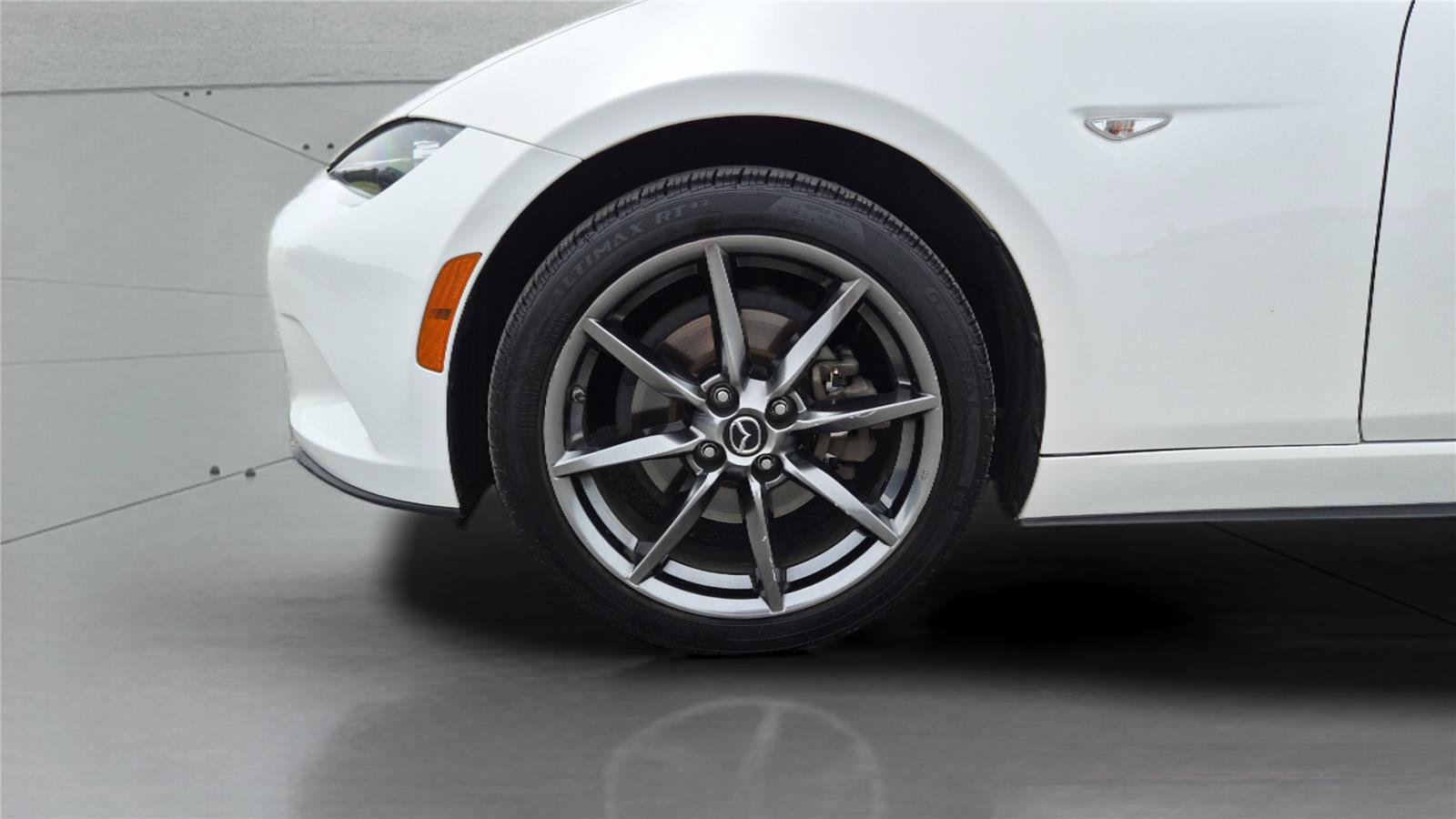 Used 2018 MAZDA MX-5 Miata Grand Touring RWD image 18