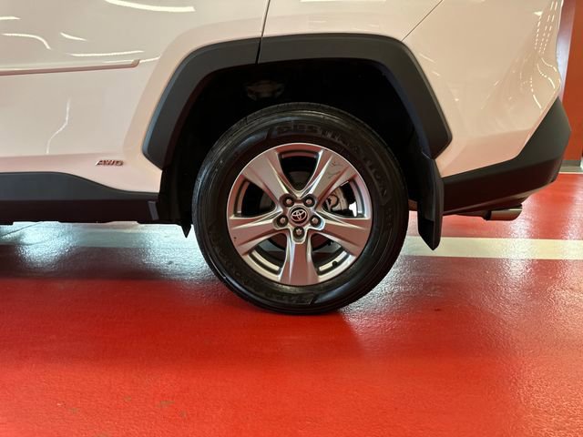 Used 2024 Toyota RAV4 XLE AWD/4WD image 28