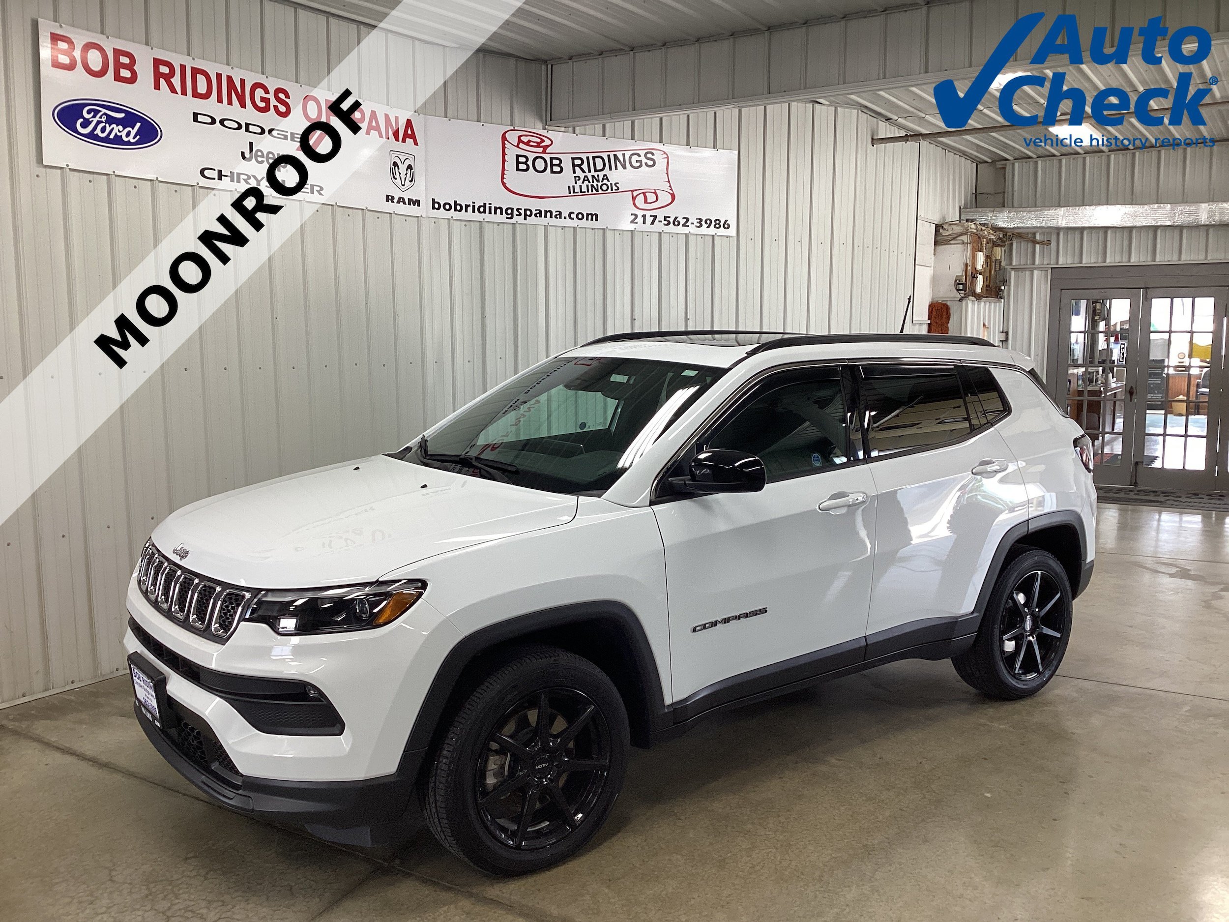Used 2024 Jeep Compass Latitude w/ Sun and Sound Group