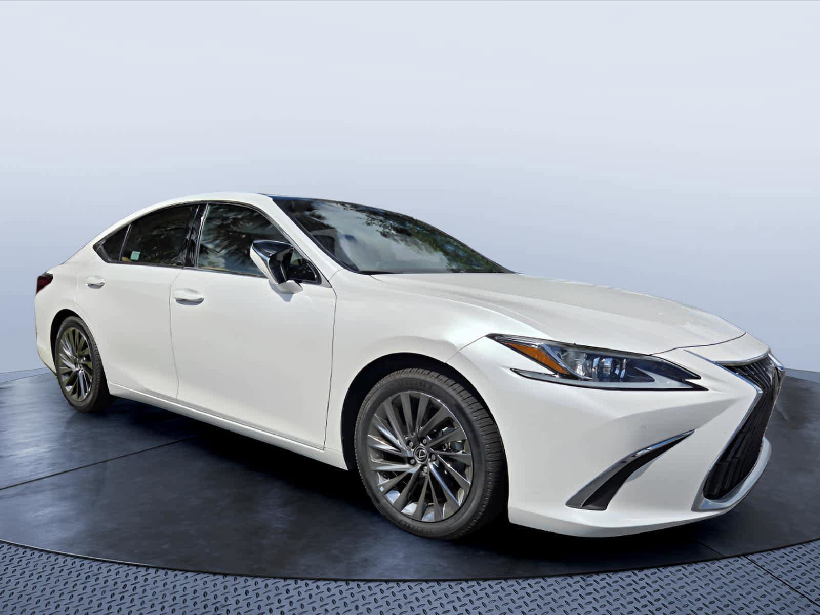 Used 2024 Lexus ES 350 w/ Technology Package