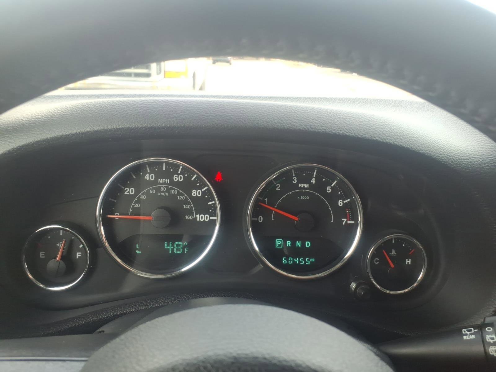 Used 2018 Jeep Wrangler Sport image 14