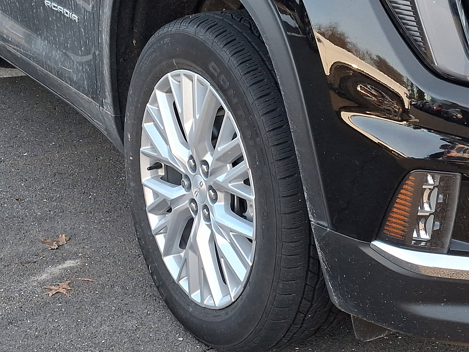 Used 2024 GMC Acadia Elevation image 10