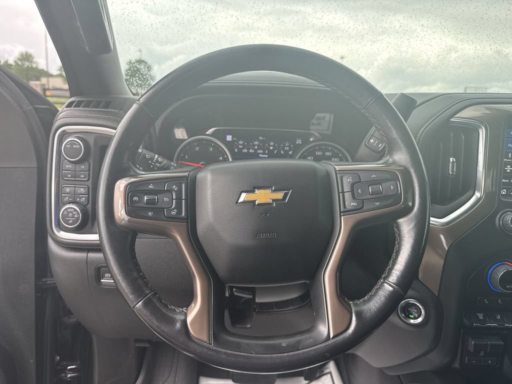 Used 2023 Chevrolet Silverado 3500 High Country AWD/4WD image 23